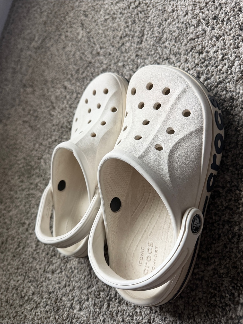 CROCS Classic Clog in White with Black Logo